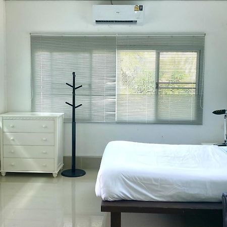 Koh Mook Riviera Beach Resort Екстер'єр фото